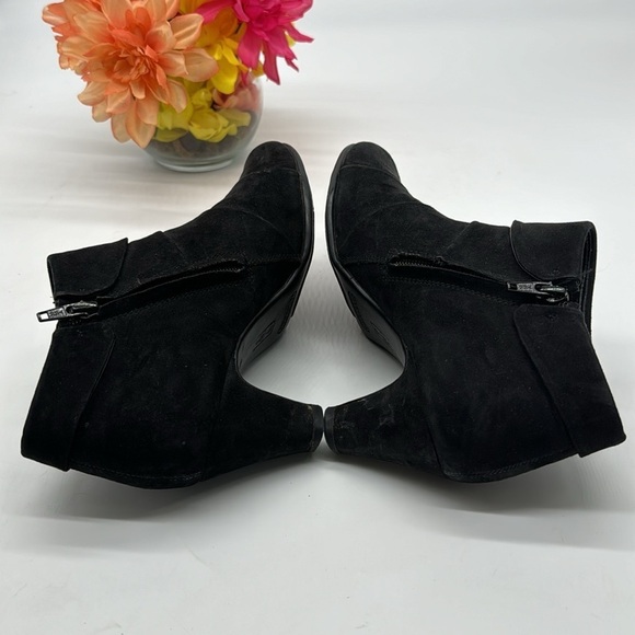 Aerosoles Black Suede Ankle Boots Size 7 BAB6408J - Picture 5 of 7